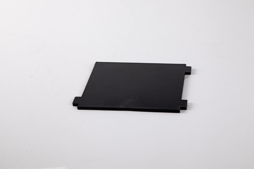 Fine-tuning pad under the rail